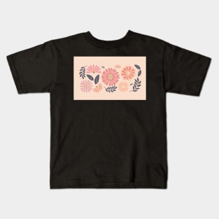 Bees and blush flowers boho coffee mug Kids T-Shirt